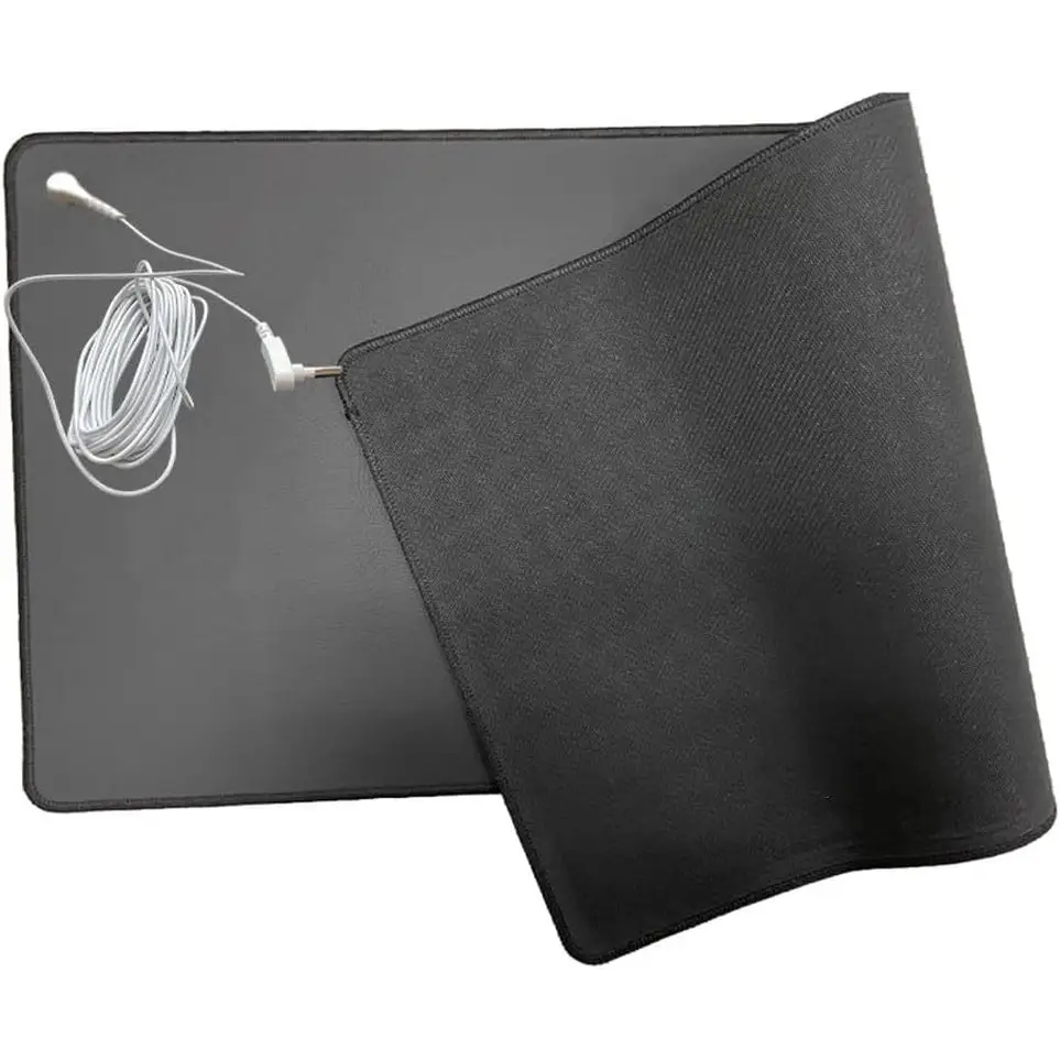 Black grounding mat with cord for anxiety reduction and improved sleep quality