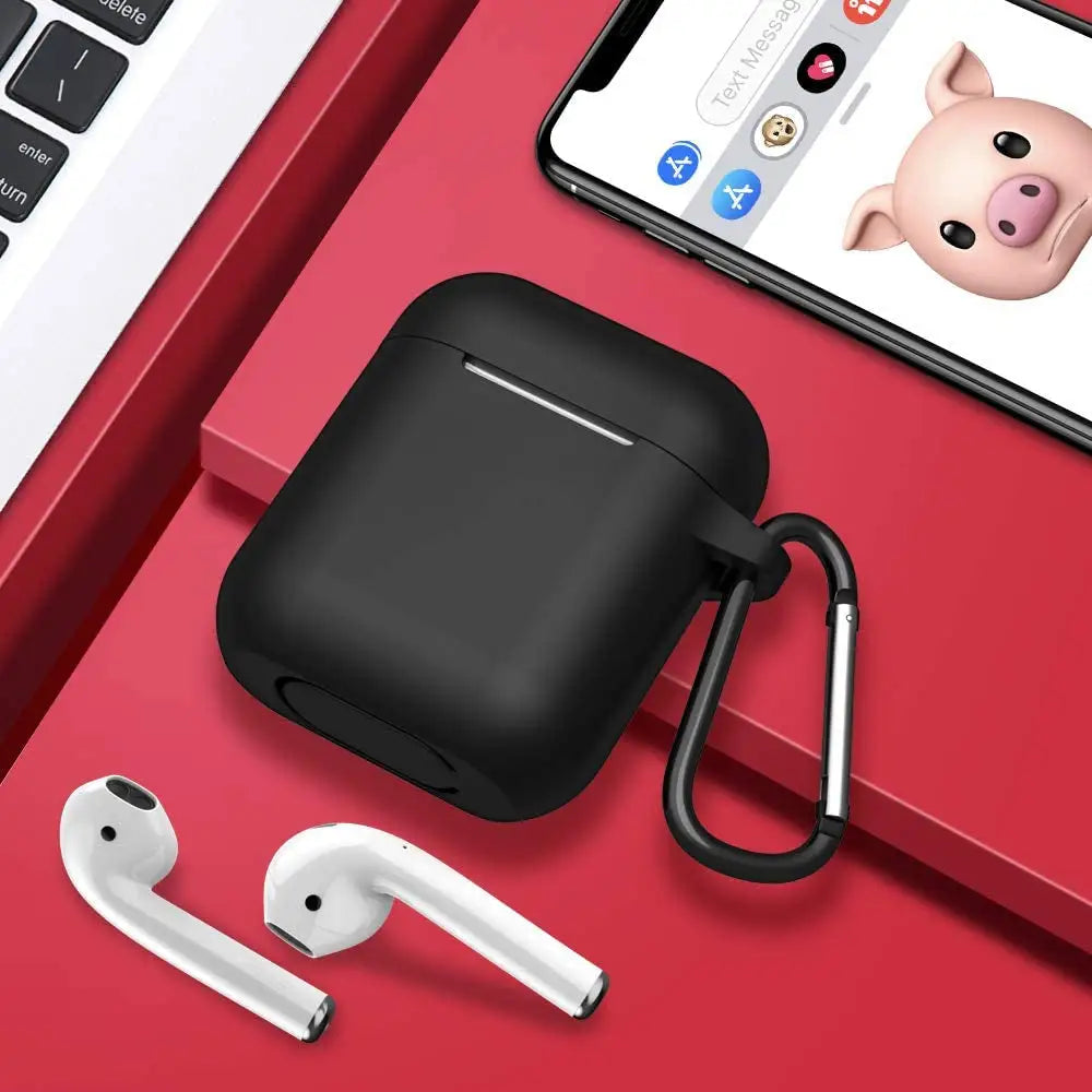 Black AirPods case with carabiner, Premium Silicone, wireless charging compatible